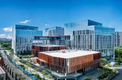 <b>培育复合型人才；为这座城市注入航空</b>